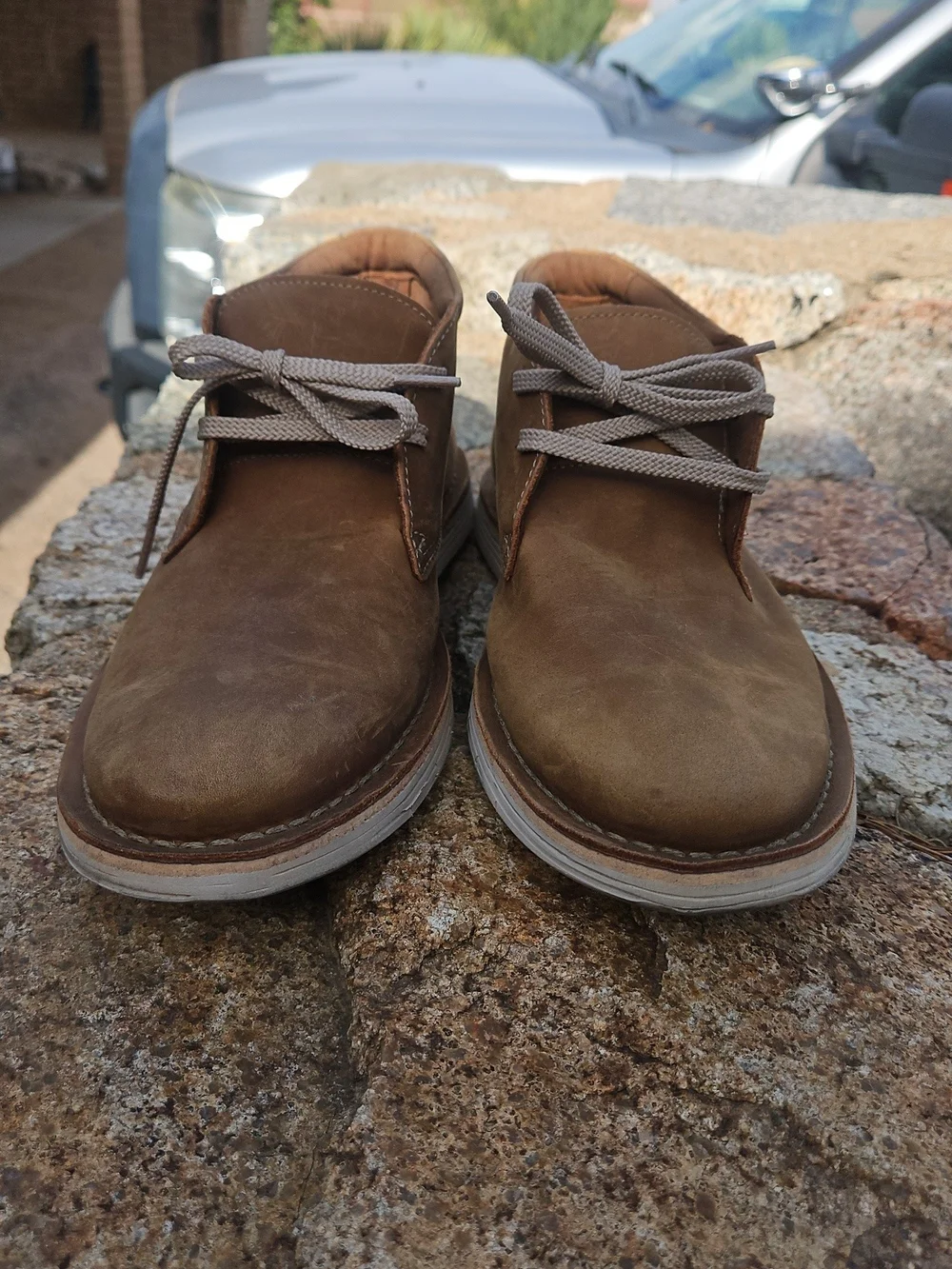 CLARKS Men's Brown Chukka Boots - Casual Leather Lace-Up